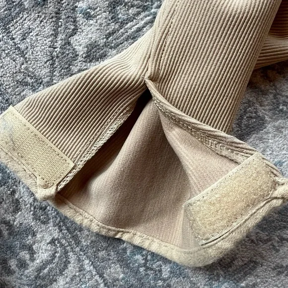 TuffRider Ribbed Riding Breeches - Picture 7 of 7